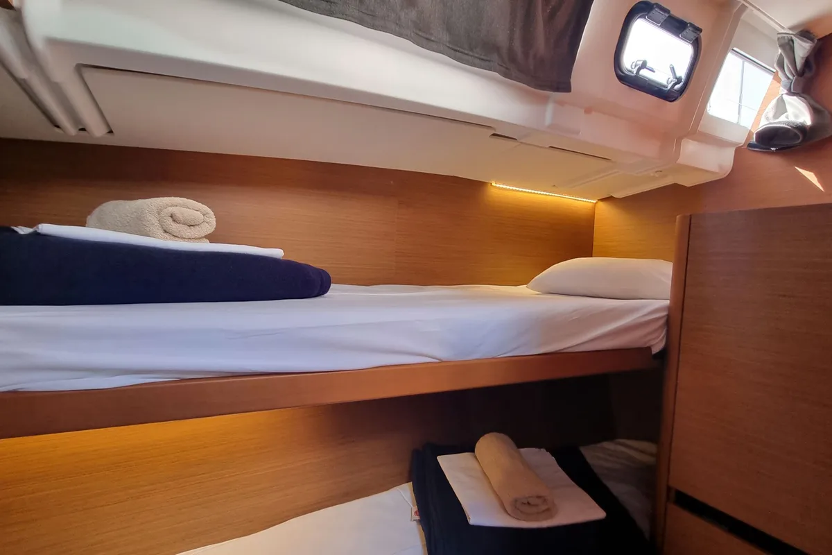 Cabin on Izzy, a Jeanneau Sun Odyssey 490 sailboat at Rogač, Croatia