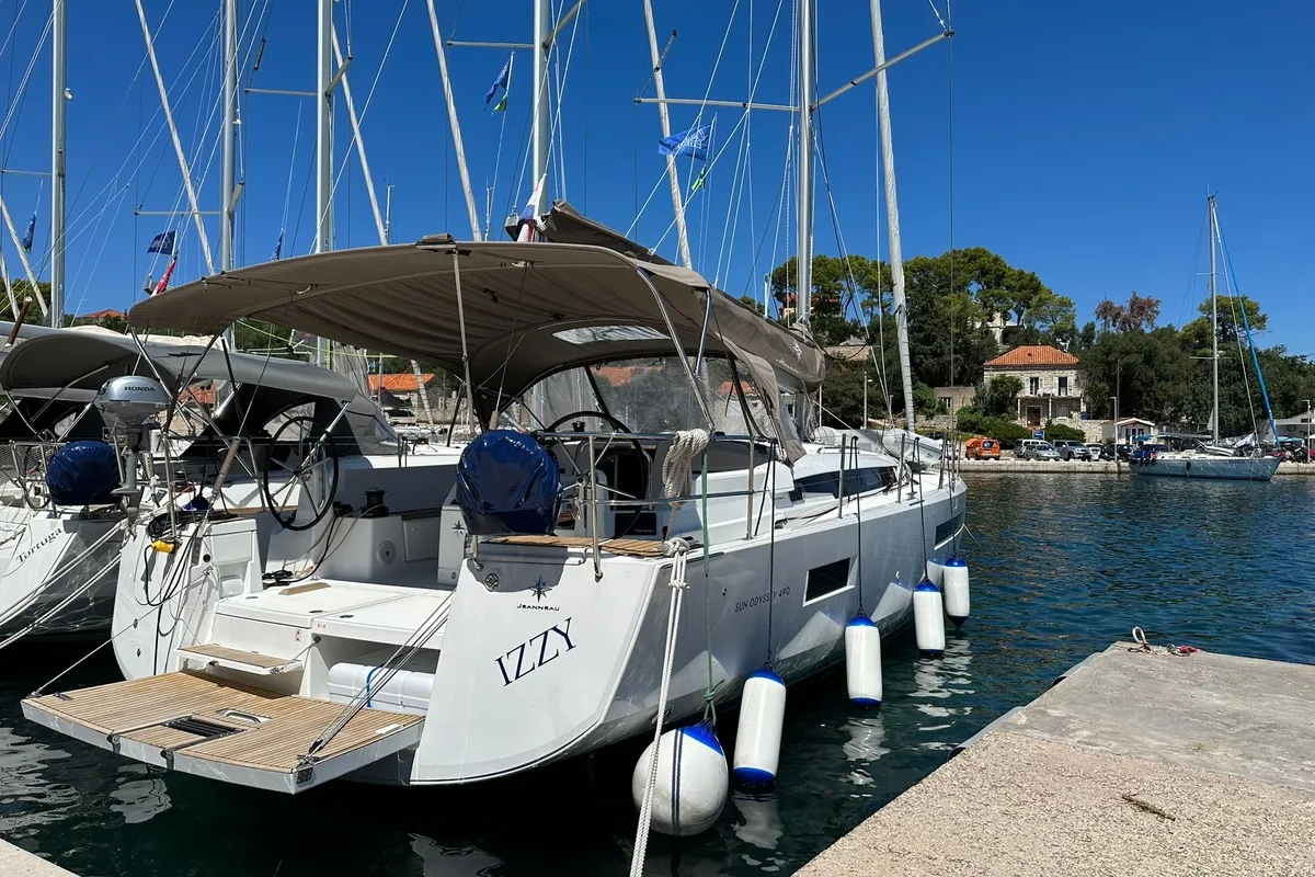 Exterior view of Izzy, a Jeanneau Sun Odyssey 490 sailboat at Rogač, Croatia