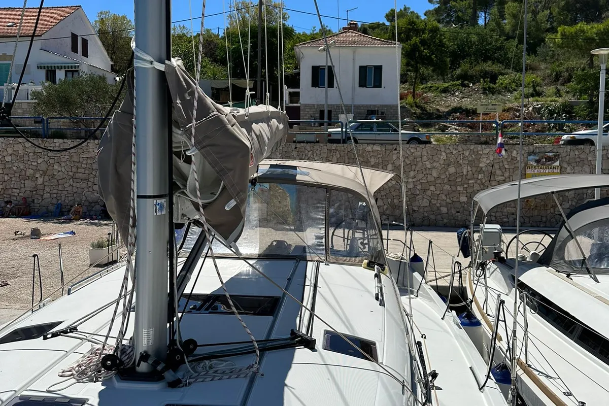 Deck of Izzy, a Jeanneau Sun Odyssey 490 sailboat at Rogač, Croatia