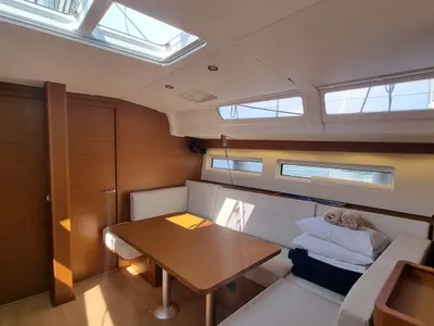 Salon of Izzy, a Jeanneau Sun Odyssey 490 sailboat at Rogač, Croatia