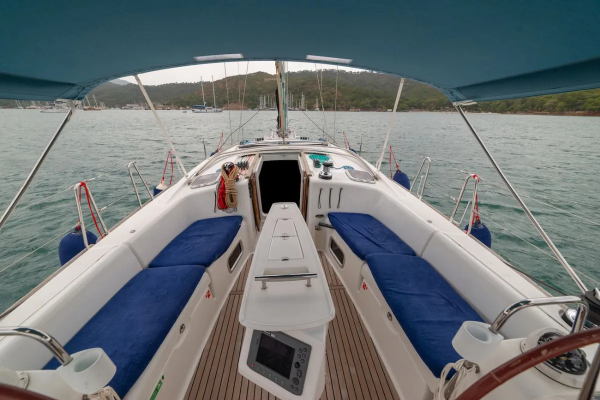 Deck of Classic, a Beneteau Oceanis 40 sailboat at Fethiye, Turkey
