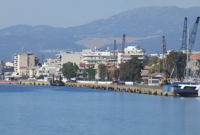 Chalkis Commercial Port, marina in Chalkida, Greece — photo 3