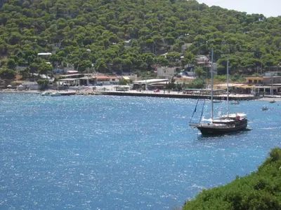 Kakis Viglas Bay in Salamina Municipal Unit, Greece — photo 5