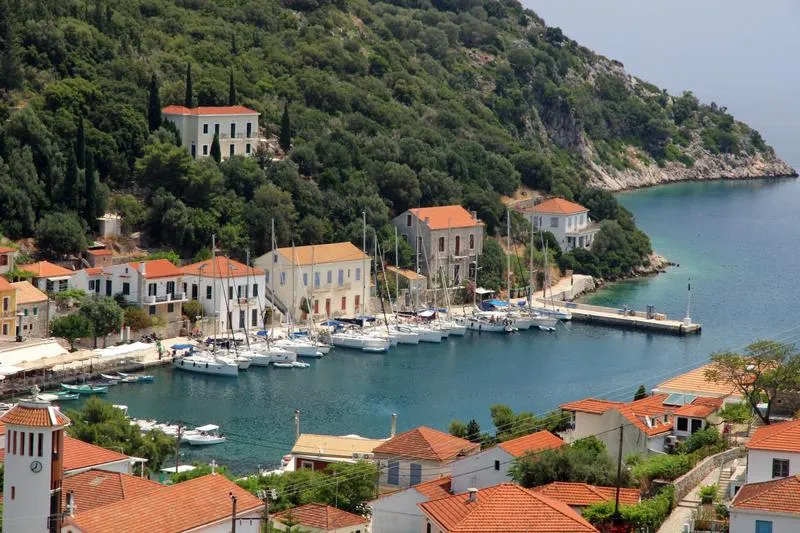 Kolpos Molou Bay in Anogi, Greece — photo 2