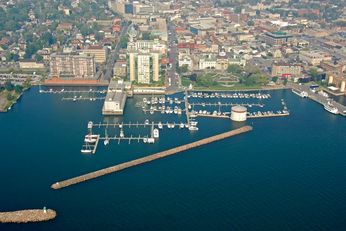 Confederation Basin Marina in Kingston, Canada — photo 3