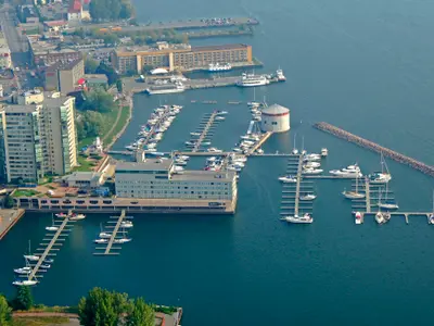 Confederation Basin Marina in Kingston, Canada — photo 2
