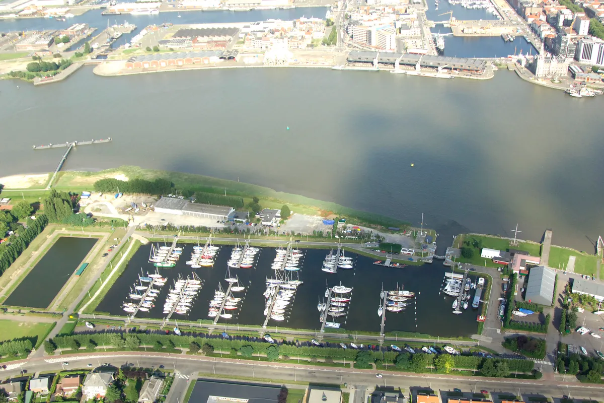 Jachthaven Linkeroever, marina in Antwerp, Belgium