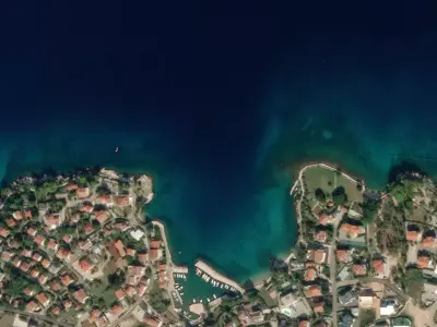 Luka Malinska, Krk, marina in Malinska, Croatia — photo 3
