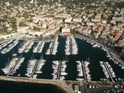 Sanary-sur-Mer Port, marina in Sanary-sur-Mer, France — photo 5