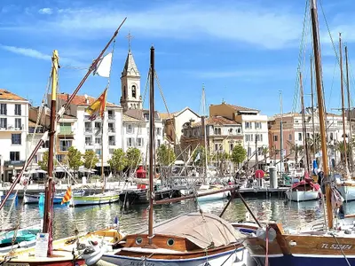 Sanary-sur-Mer Port, marina in Sanary-sur-Mer, France — photo 4