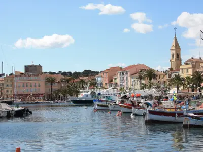 Sanary-sur-Mer Port, marina in Sanary-sur-Mer, France — photo 2