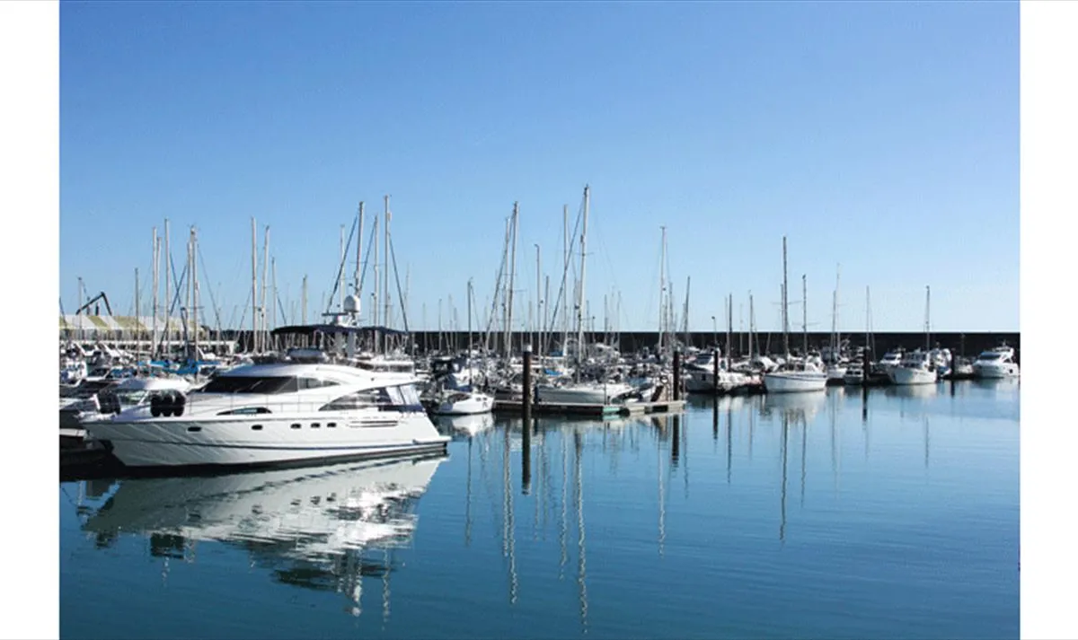 Brighton Marina (Outer Harbour) in Brighton, United Kingdom — photo 6