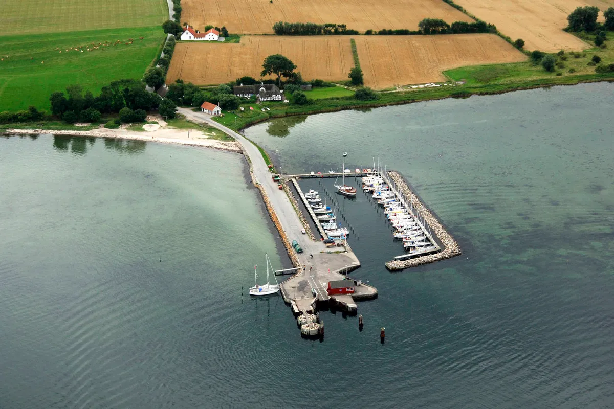 Lyø Havn, marina in Bådsted, Denmark — photo 3