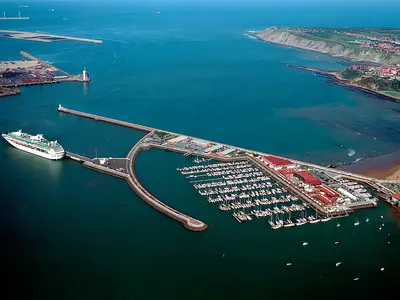 Puerto Deportivo Getxo Marina Kaia in Getxo, Spain — photo 5