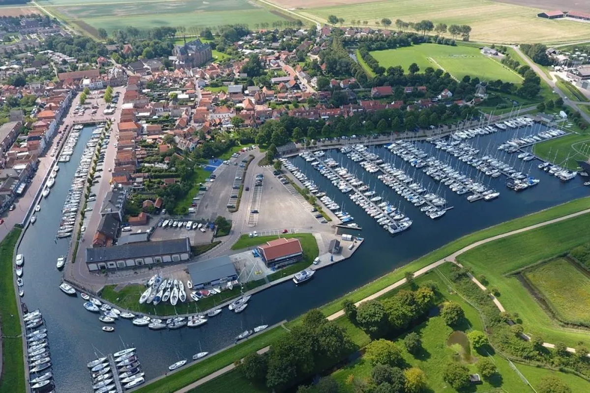 WV Brouwershaven, marina in Brouwershaven, Netherlands — photo 2