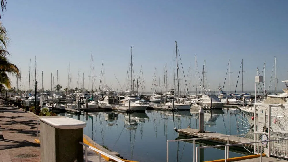 Marina Palmira in La Paz, Mexico — photo 3