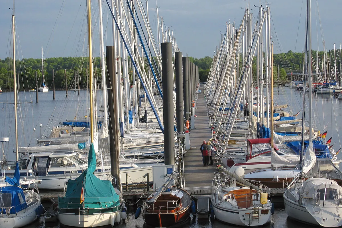 Hamburger Yachthafen, marina in Wedel, Germany — photo 5