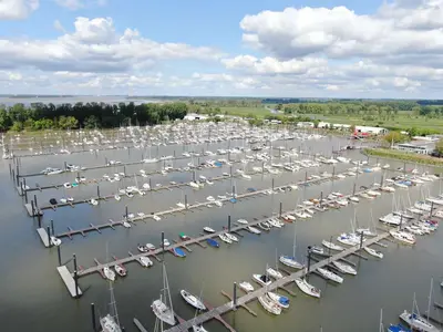Hamburger Yachthafen, marina in Wedel, Germany — photo 4