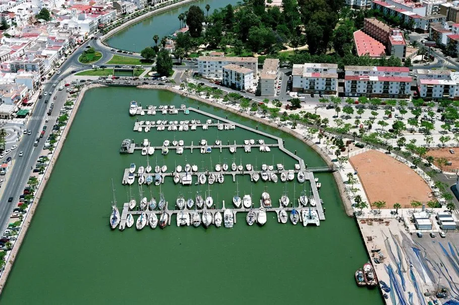 Puerto Deportivo de Ayamonte, marina in Ayamonte, Spain — photo 2