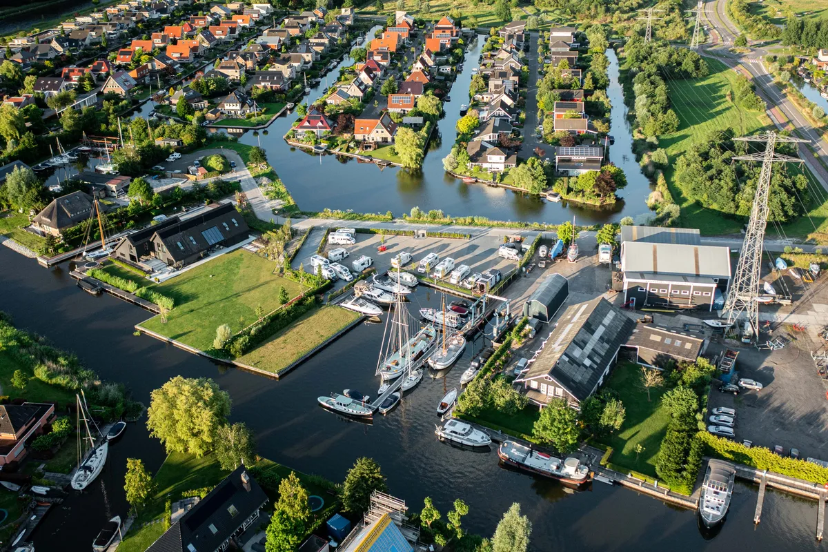 Zijda Yachthaven, marina in Jirnsum, Netherlands — photo 2