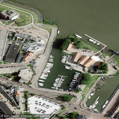 Nieuwe Buitenhaven, marina in Kampen, Netherlands