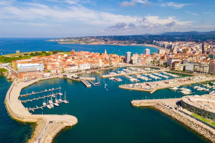 Puerto Deportivo de Gijón, marina in Gijón, Spain — photo 8