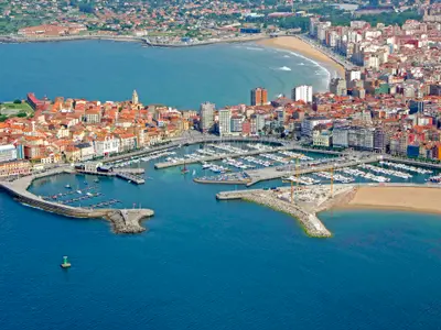 Puerto Deportivo de Gijón, marina in Gijón, Spain — photo 2