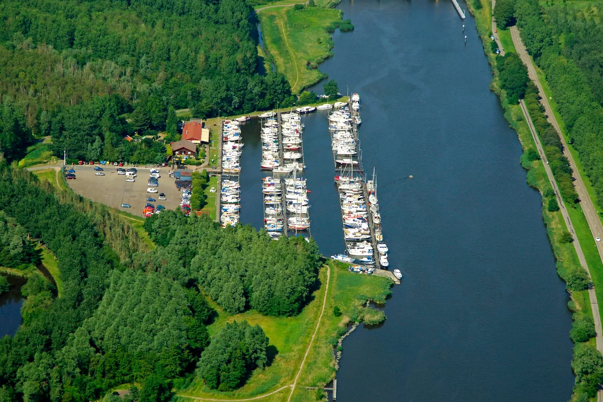 Watersportvereniging IJmond, marina in Velsen-Zuid, Netherlands — photo 4