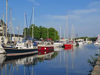 Port de Plaisance de Ouistreham, marina in Ouistreham, France — photo 2