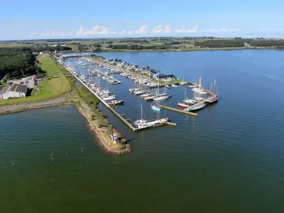 Marina Den Oever in Wieringerwerf, Netherlands — photo 2