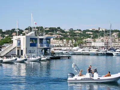Port Heraclea, marina in Cavalaire-sur-Mer, France — photo 2
