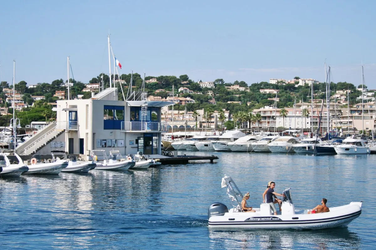 Port Heraclea, marina in Cavalaire-sur-Mer, France — photo 2
