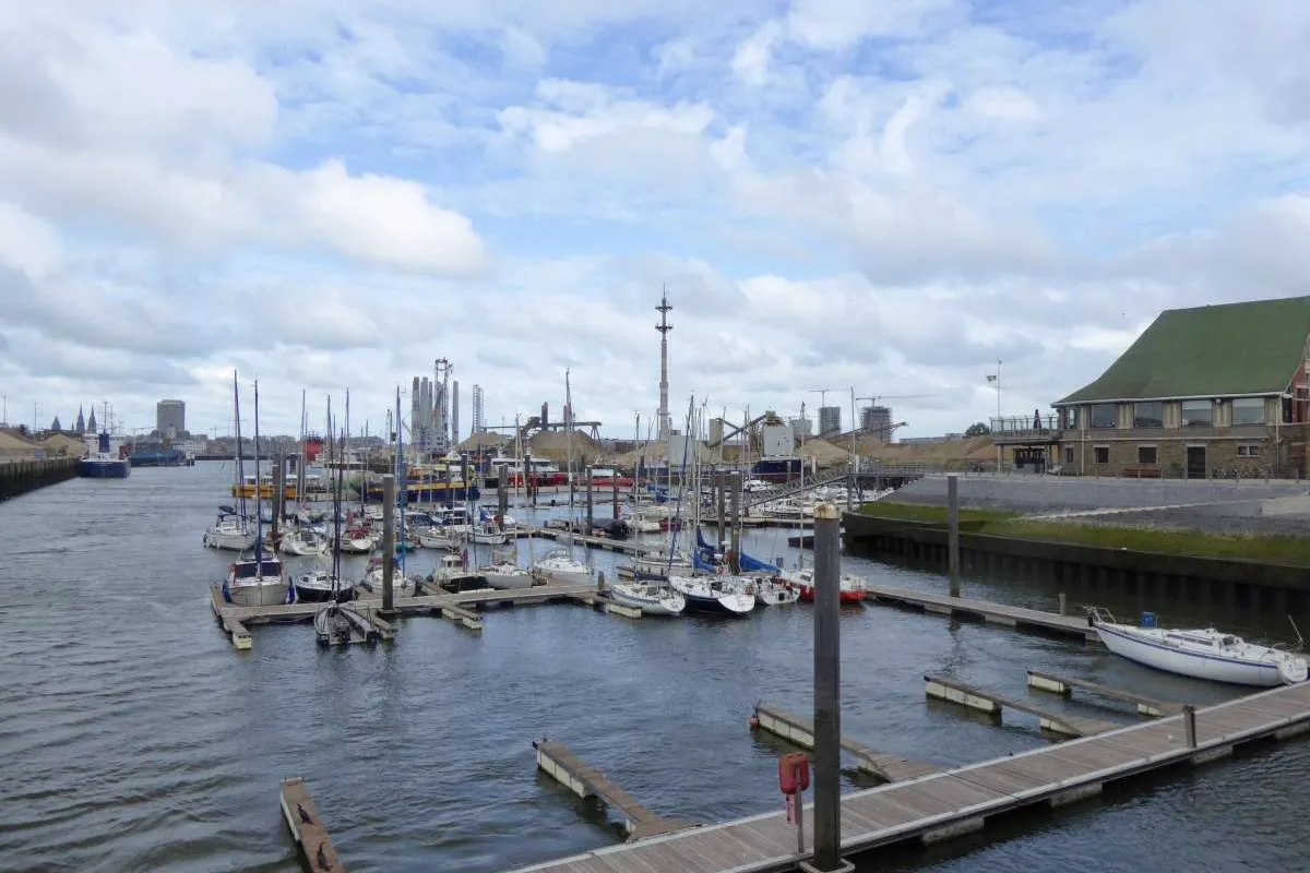 Royal Yacht Club Oostende, marina in Ostend, Belgium — photo 4
