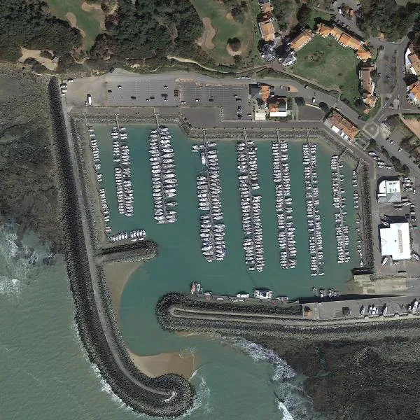 Port Bourgenay, marina in Talmont-Saint-Hilaire, France — photo 8