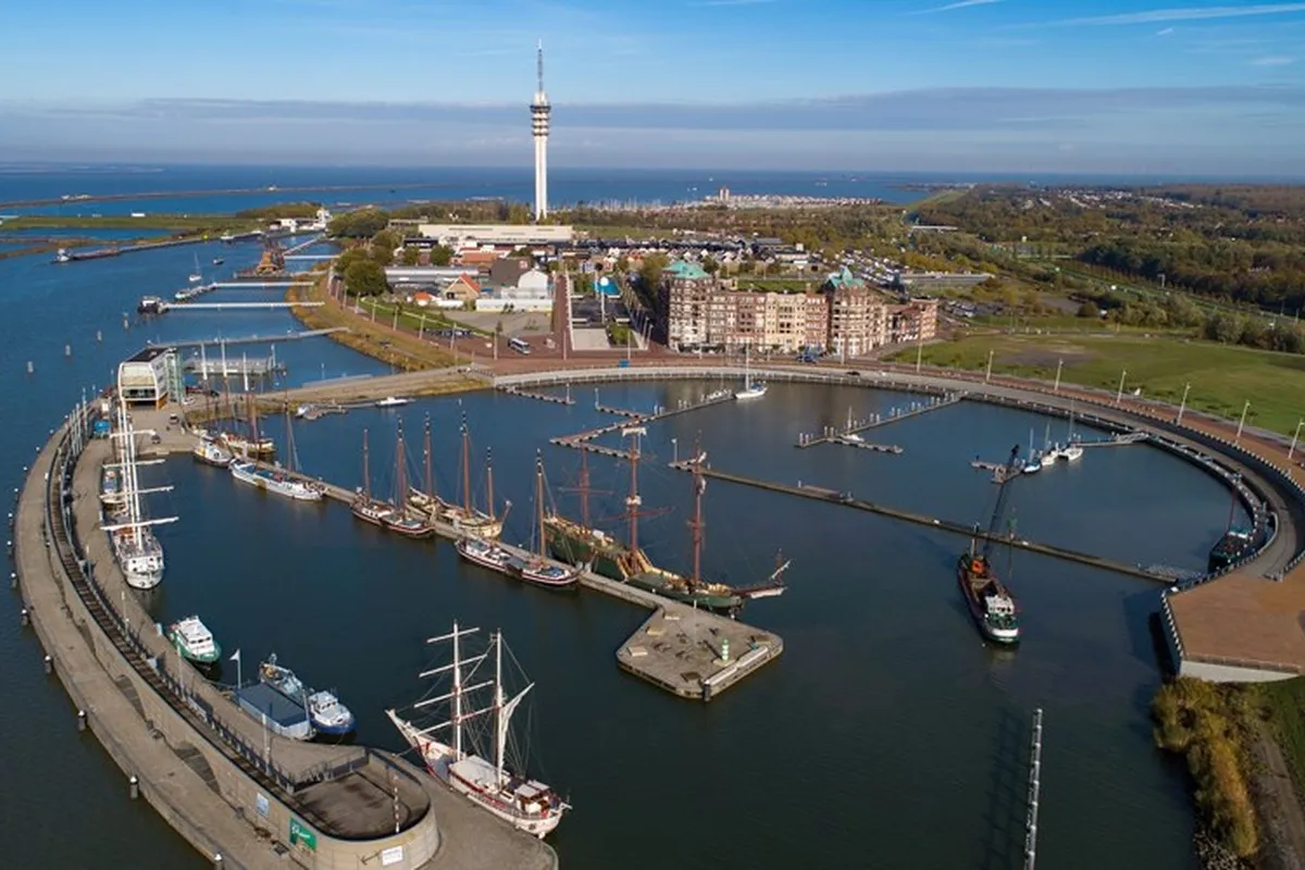 Bataviahaven, marina in Lelystad, Netherlands — photo 3