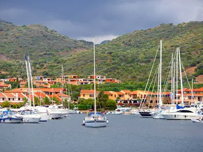 Ottiolu Marina in Ottiolu, Italy — photo 2