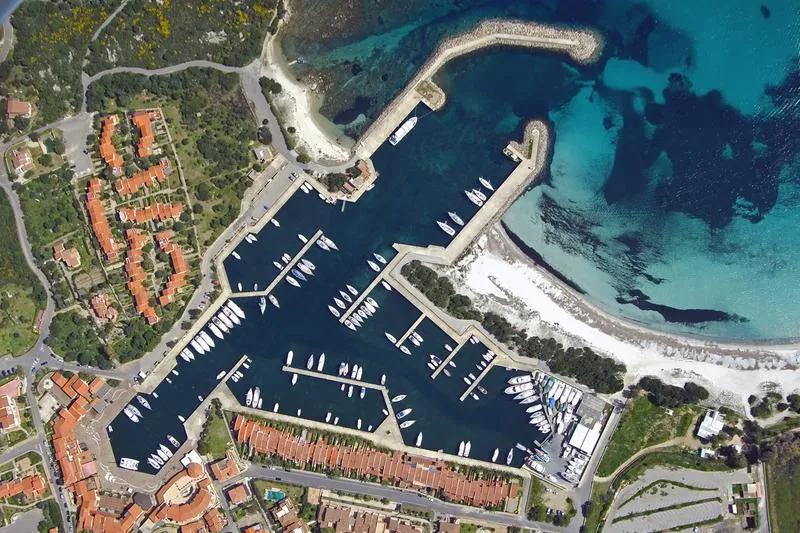 Ottiolu Marina in Ottiolu, Italy — photo 4