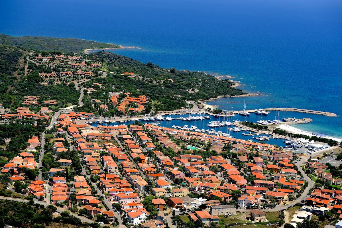 Ottiolu Marina in Ottiolu, Italy — photo 3