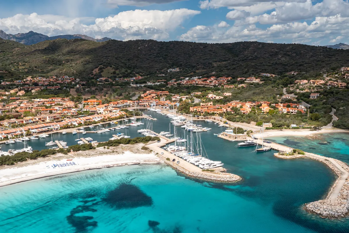 Ottiolu Marina in Ottiolu, Italy — photo 6