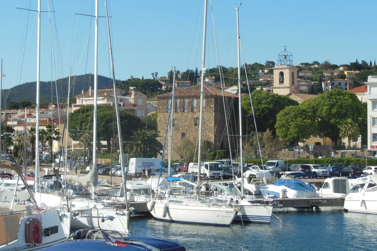 Port de Sainte-Maxime, marina in Sainte-Maxime, France — photo 2