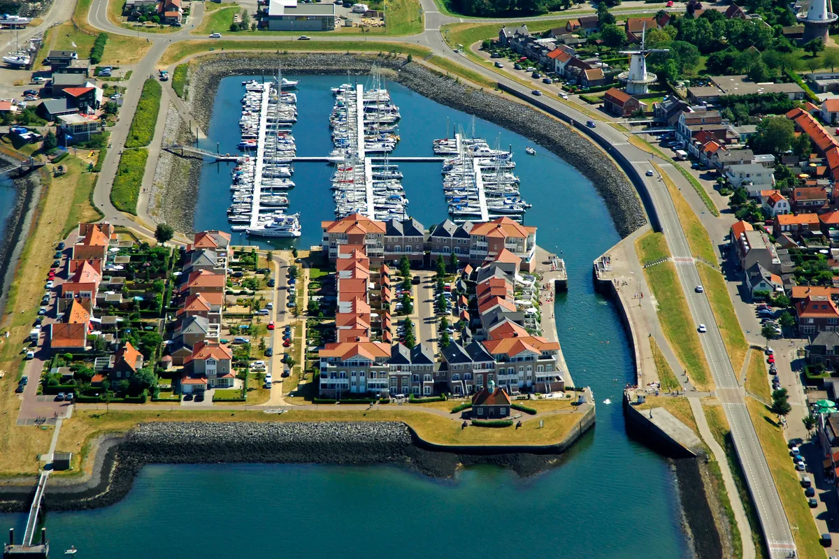 Binnenhaven, marina in Zoutkamp, Netherlands