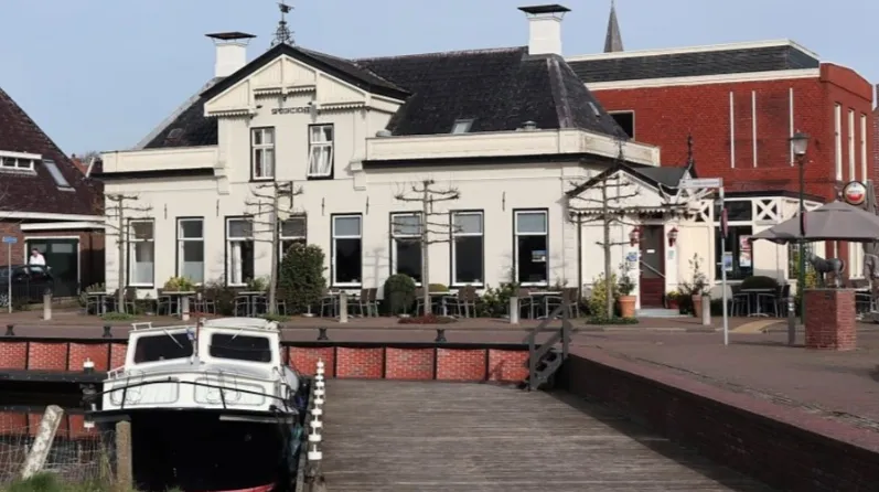 Binnenhaven, marina in Zoutkamp, Netherlands — photo 8