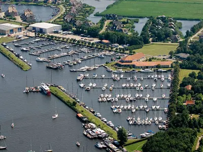 Binnenhaven, marina in Zoutkamp, Netherlands — photo 3
