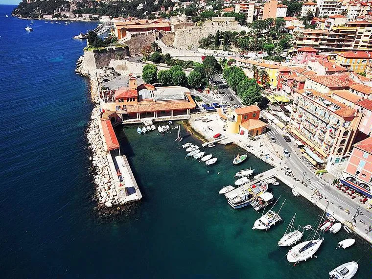 Port de la Santé, marina in Villefranche-sur-Mer, France — photo 5