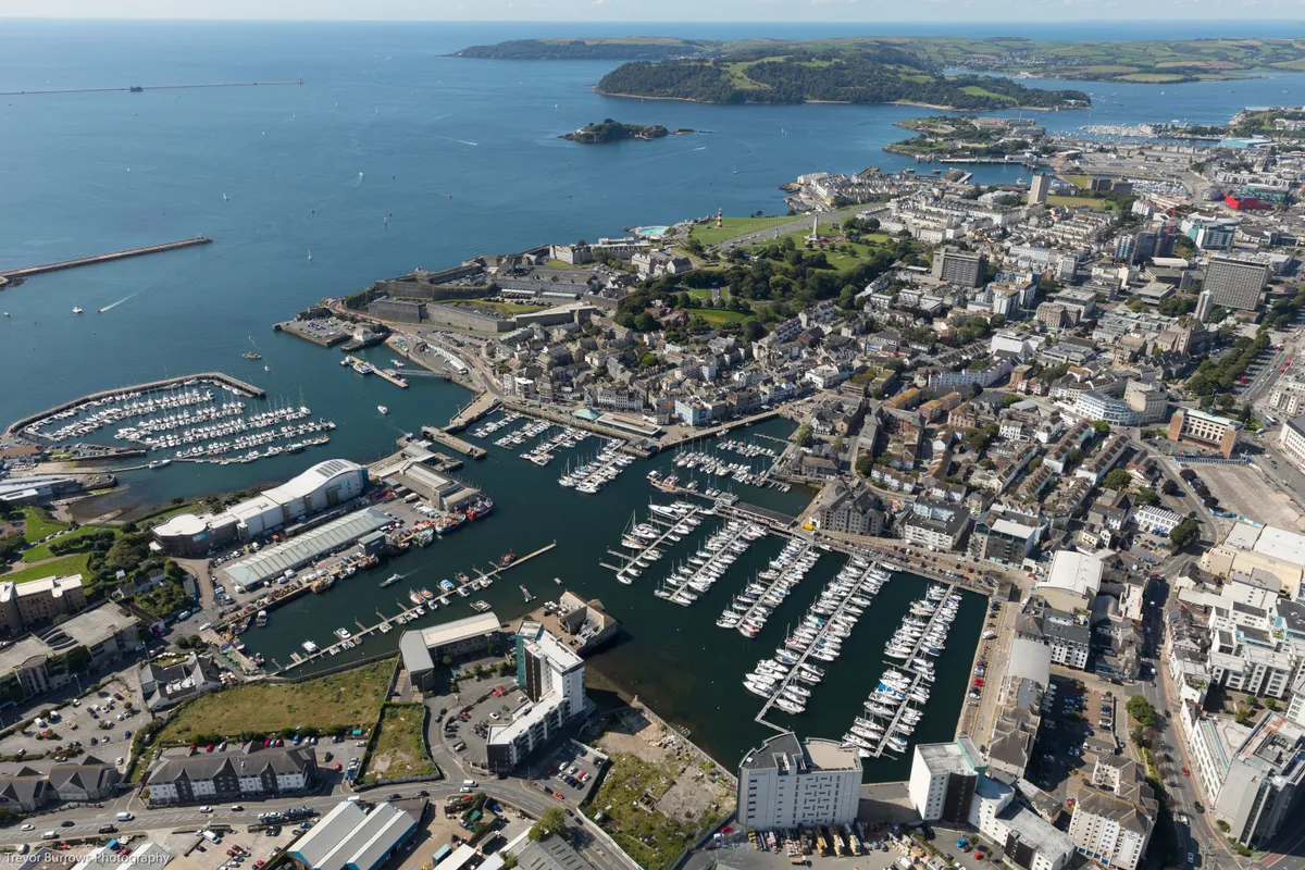 Sutton Harbour Marina in Plymouth, United Kingdom — photo 9