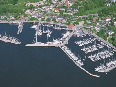 Fischerei- und Yachthafen Möltenort / Heikendorf, marina in Heikendorf, Germany — photo 3
