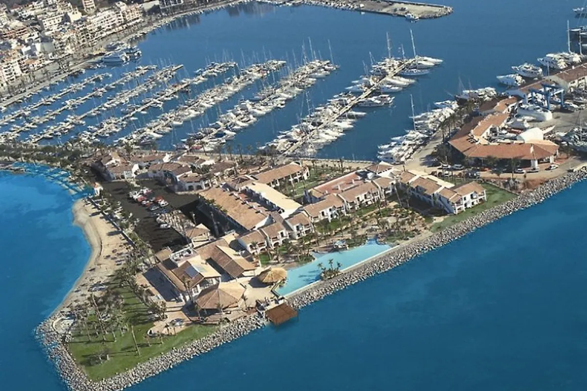 Alcudiamar Marina in Alcúdia, Spain — photo 4