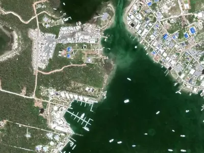 Crystal Waters Marina in Hope Town, Bahamas — photo 2