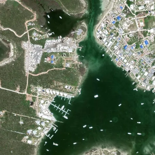 Crystal Waters Marina in Hope Town, Bahamas — photo 2