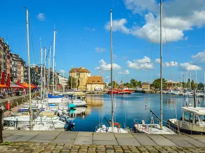 Vieux Bassin, marina in Honfleur, France — photo 3